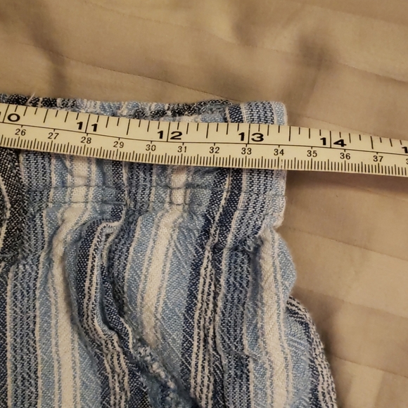 Shorts - Picture 7 of 7